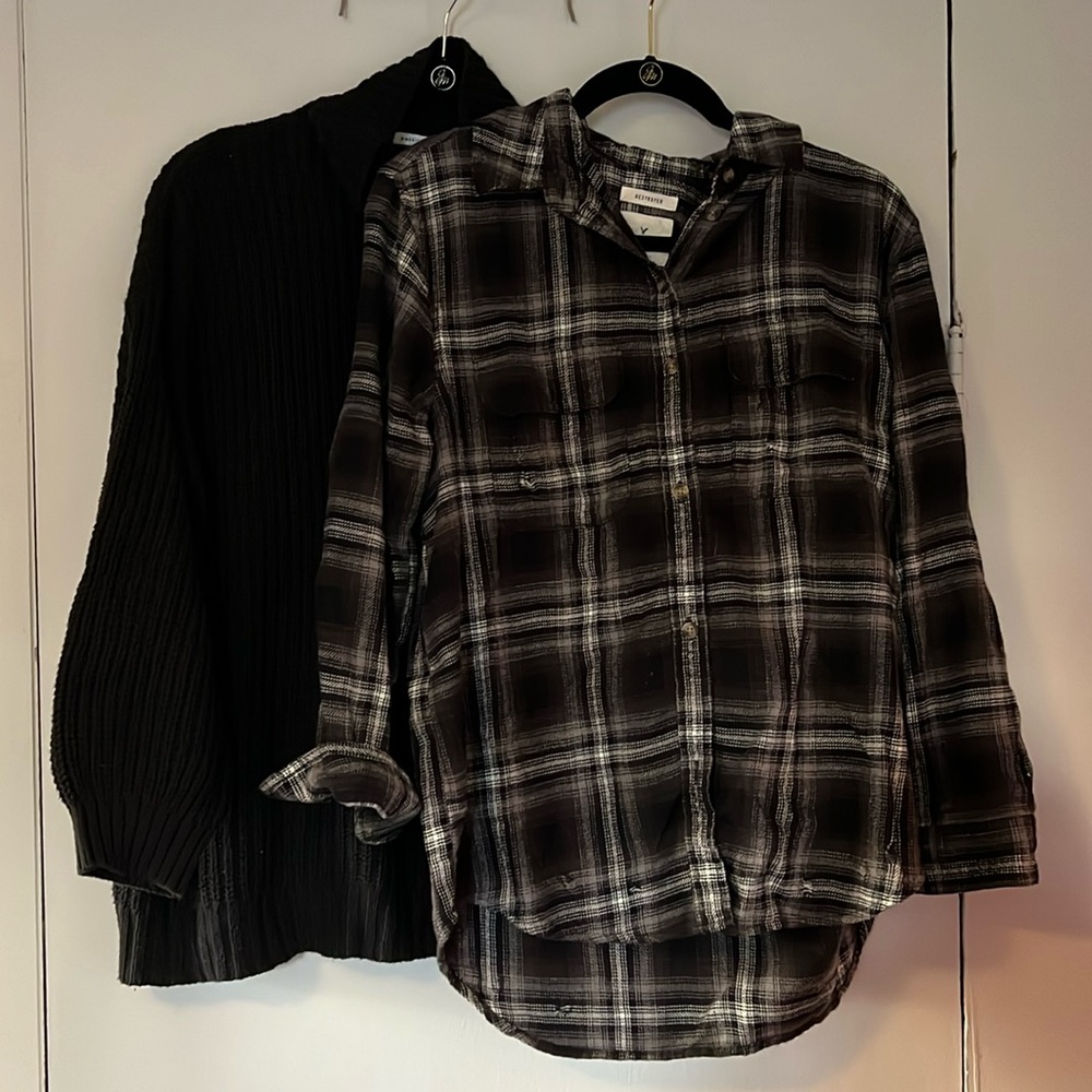 women’s american eagle bundle set 2 tops sweater flannel size small s ae